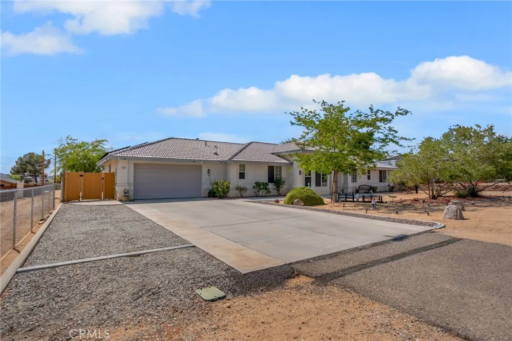 17112 Century Plant Apple Valley, CA 92307