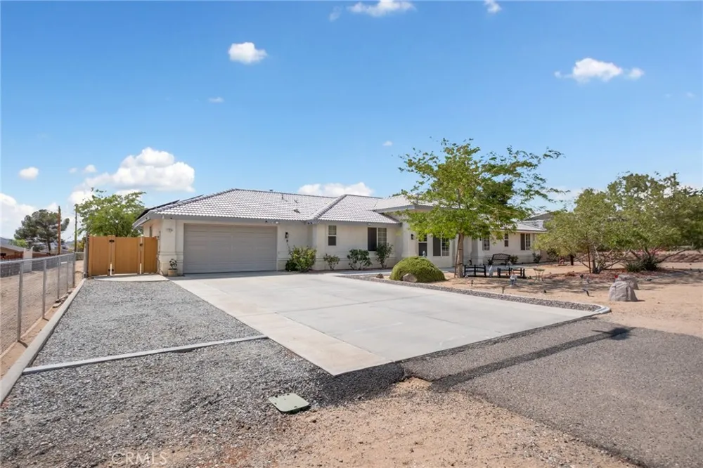 17112 Century Plant Apple Valley, CA 92307