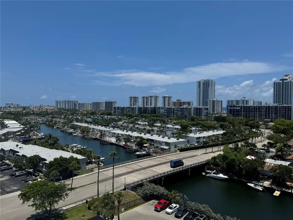2500 Parkview Dr #1109 Hallandale Beach, FL 33009