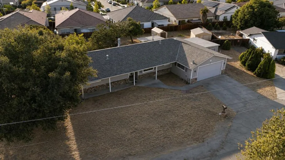 100 El Dorado Drive Hollister, CA 95023