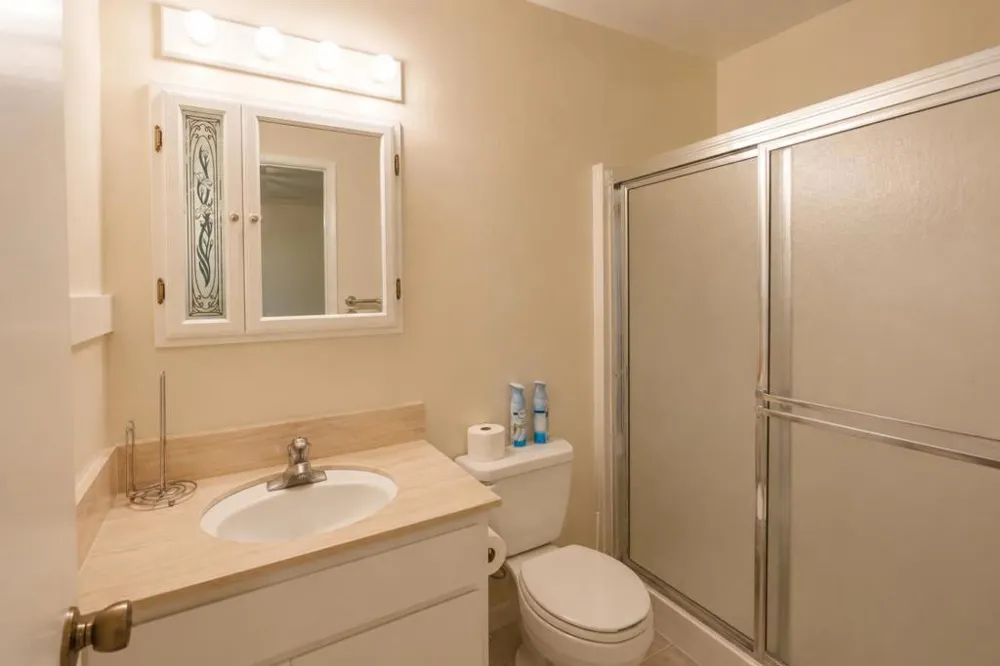 100 El Dorado Drive Hollister, CA 95023