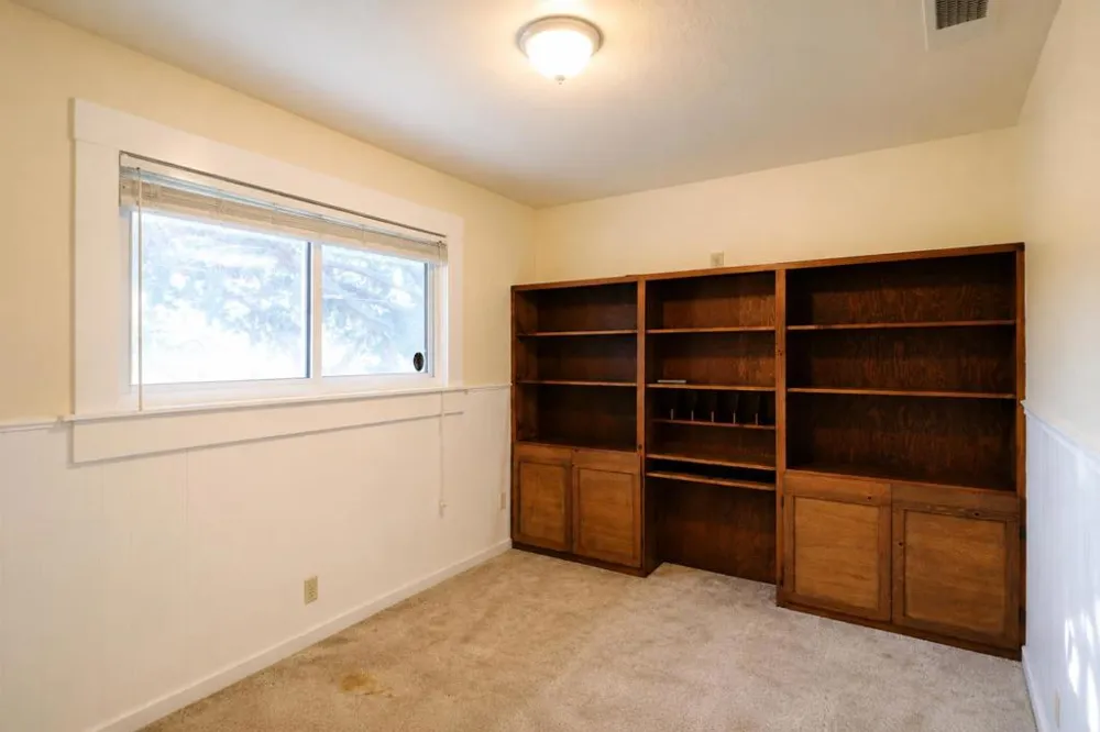100 El Dorado Drive Hollister, CA 95023