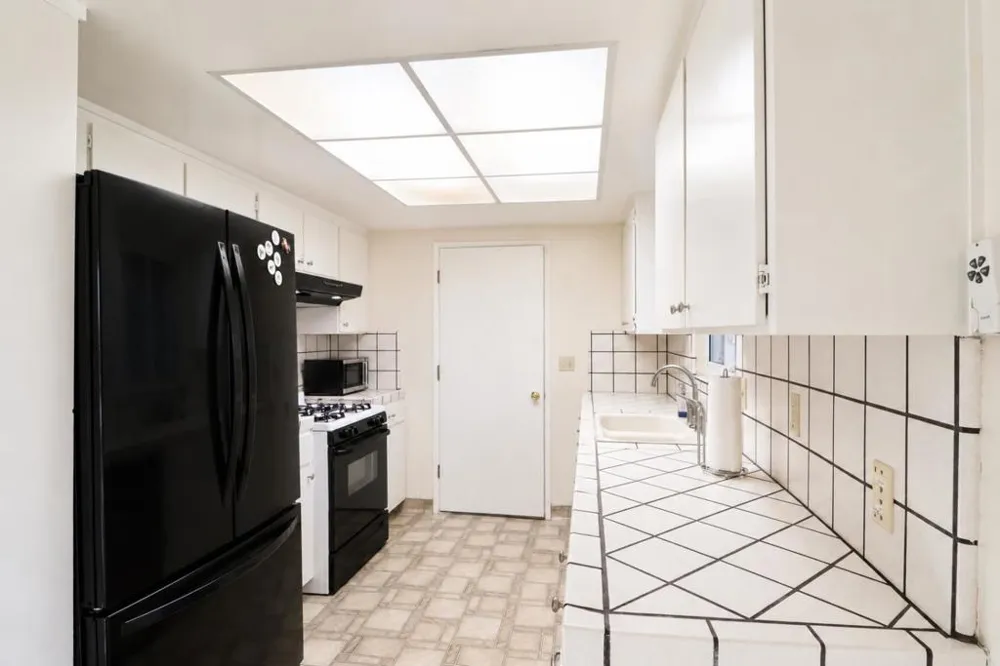 100 El Dorado Drive Hollister, CA 95023