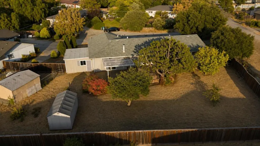 100 El Dorado Drive Hollister, CA 95023