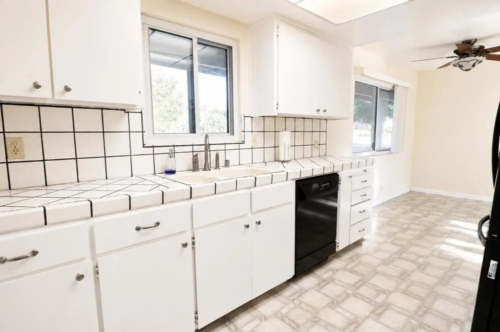 100 El Dorado Drive Hollister, CA 95023