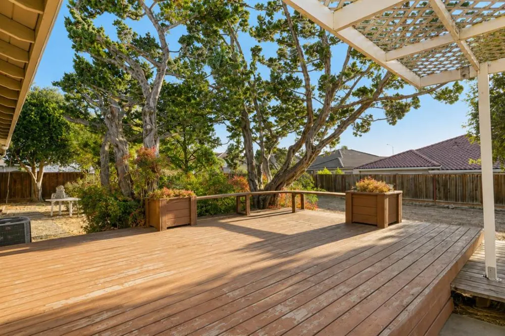 100 El Dorado Drive Hollister, CA 95023