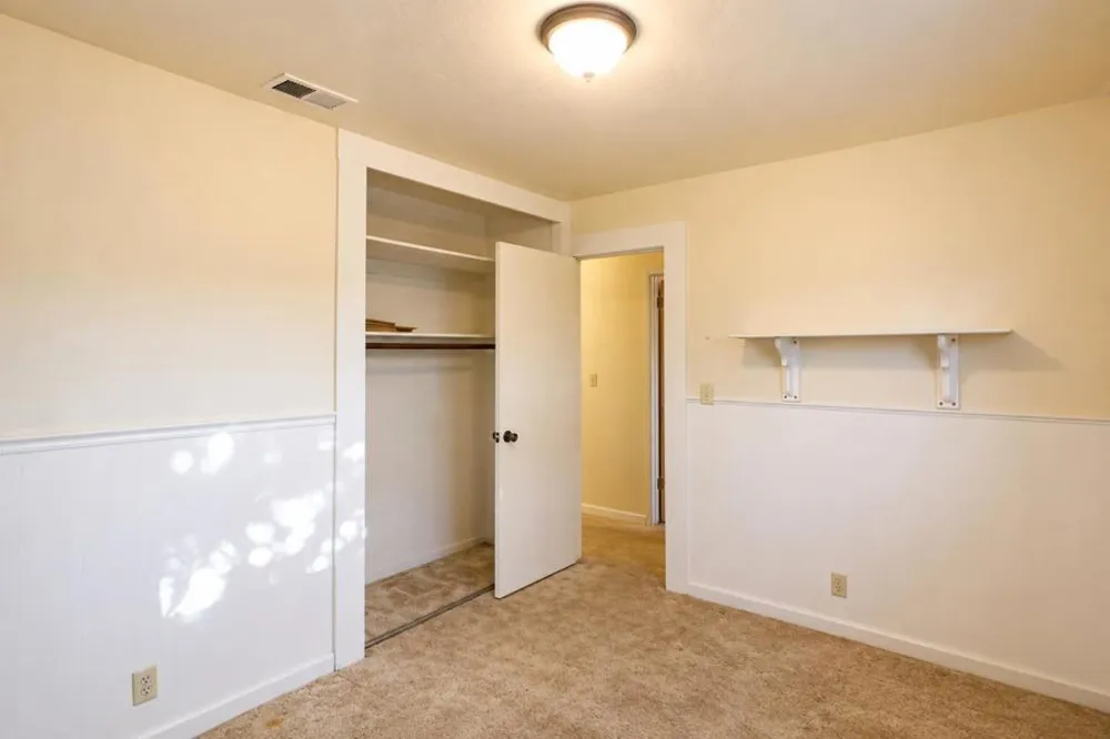 100 El Dorado Drive Hollister, CA 95023
