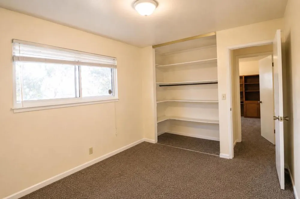 100 El Dorado Drive Hollister, CA 95023