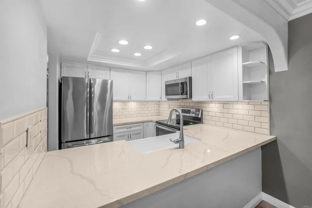 2752 B STREET #212 San Diego, CA 92102