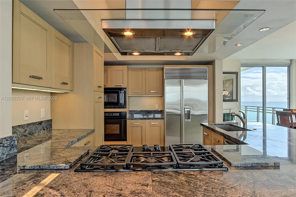 3535 S OCEAN DR #2805 Hollywood, FL 33019