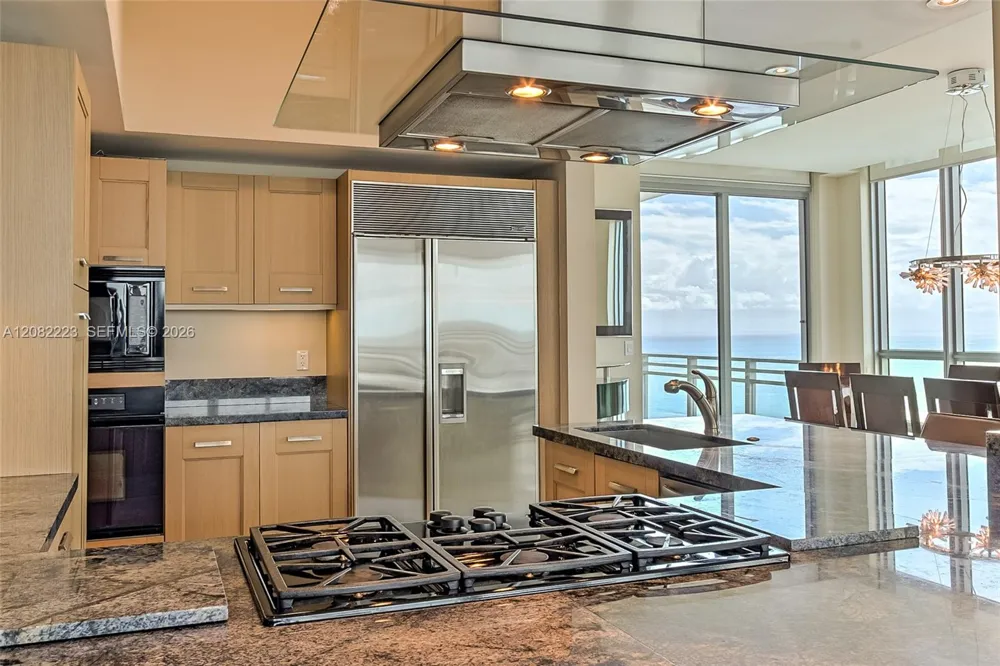 3535 S OCEAN DR #2805 Hollywood, FL 33019
