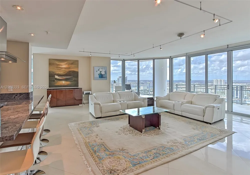 3535 S OCEAN DR #2805 Hollywood, FL 33019