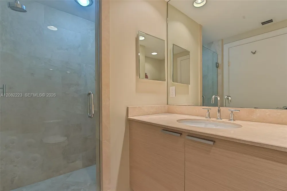 3535 S OCEAN DR #2805 Hollywood, FL 33019