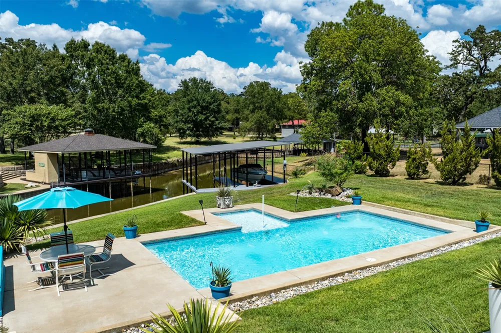 105 Azalea Court Trinidad, TX 75163