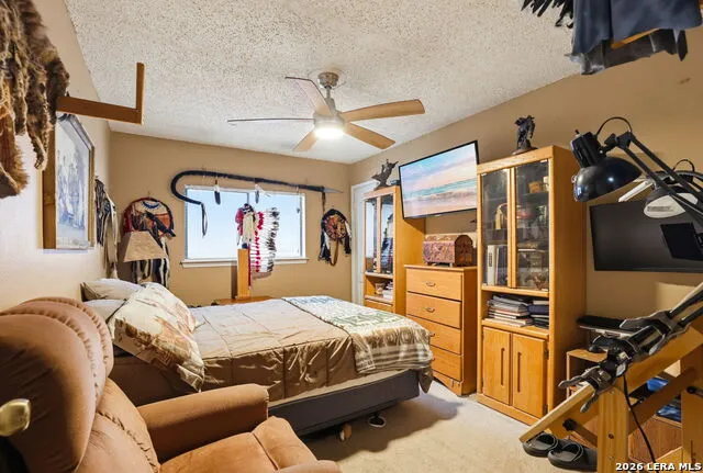 8643 Park Olympia Universal City, TX 78148