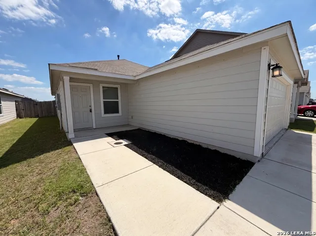5829 TEXAS SPUR Seguin, TX 78155