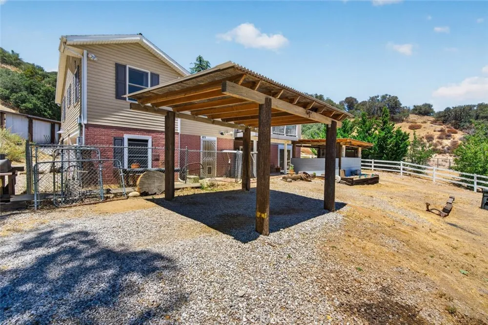 871 Lebec Rd Lebec, CA 93243