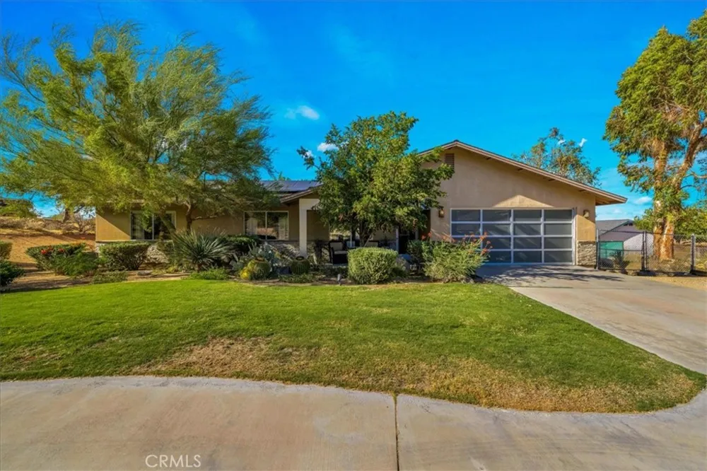 61676 Pueblo Trail Joshua Tree, CA 92252