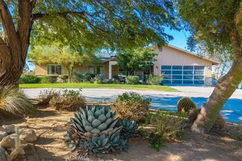 61676 Pueblo Trail