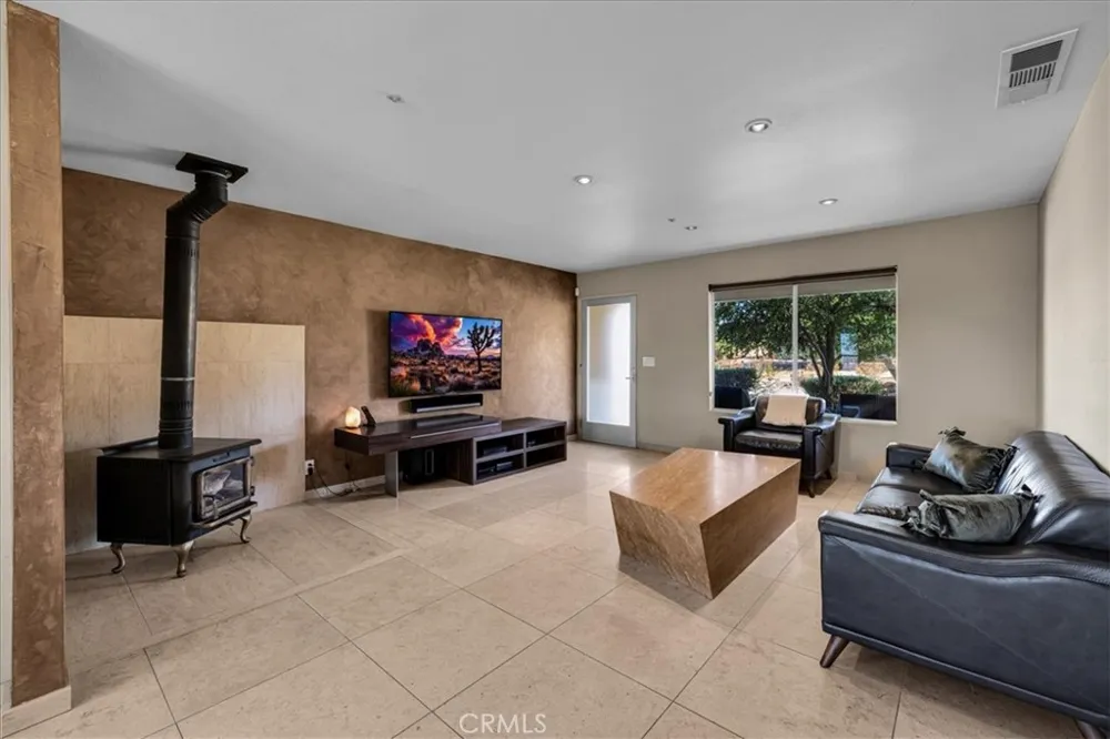 61676 Pueblo Trail Joshua Tree, CA 92252