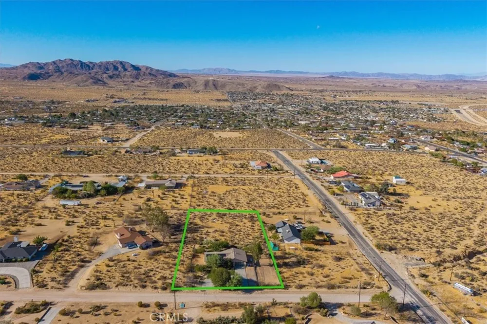 61676 Pueblo Trail Joshua Tree, CA 92252