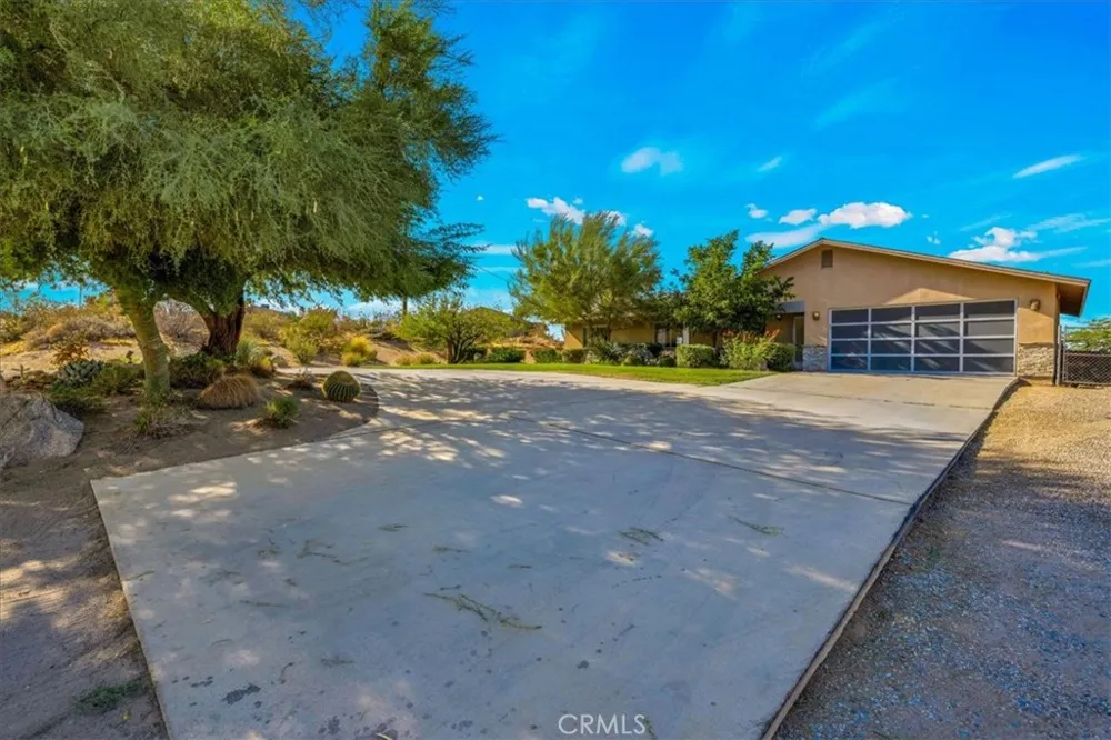 61676 Pueblo Trail Joshua Tree, CA 92252