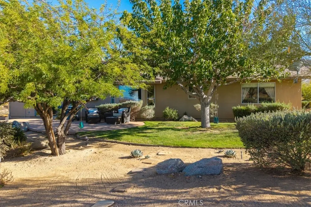 61676 Pueblo Trail Joshua Tree, CA 92252