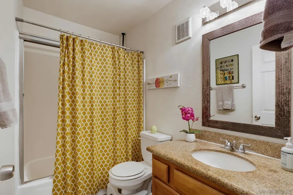432 Edgehill Ln #3 Oceanside, CA 92054