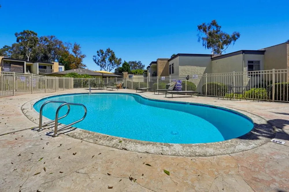 432 Edgehill Ln #3 Oceanside, CA 92054