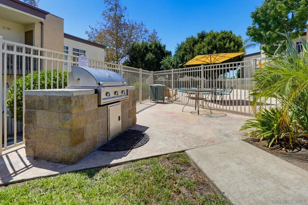 432 Edgehill Ln #3 Oceanside, CA 92054