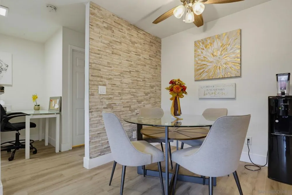 432 Edgehill Ln #3 Oceanside, CA 92054