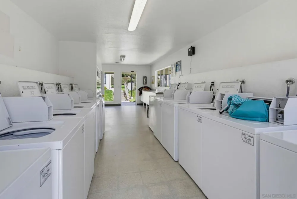 432 Edgehill Ln #3 Oceanside, CA 92054