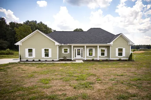 1147 Spry Rd