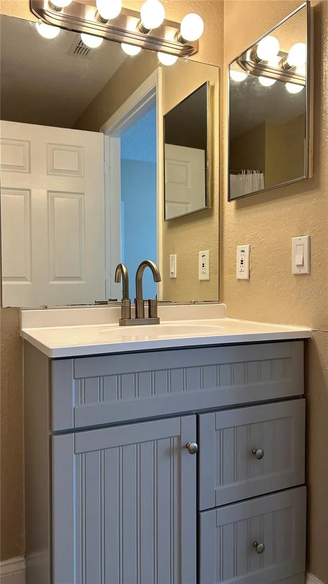 13102 MULBERRY PARK DRIVE #934 Orlando, FL 32821