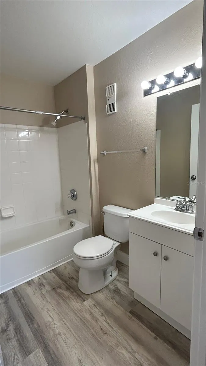 13102 MULBERRY PARK DRIVE #934 Orlando, FL 32821