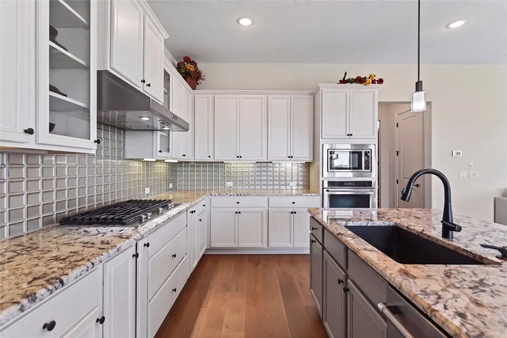 2000 Mazarro Drive Leander, TX 78641