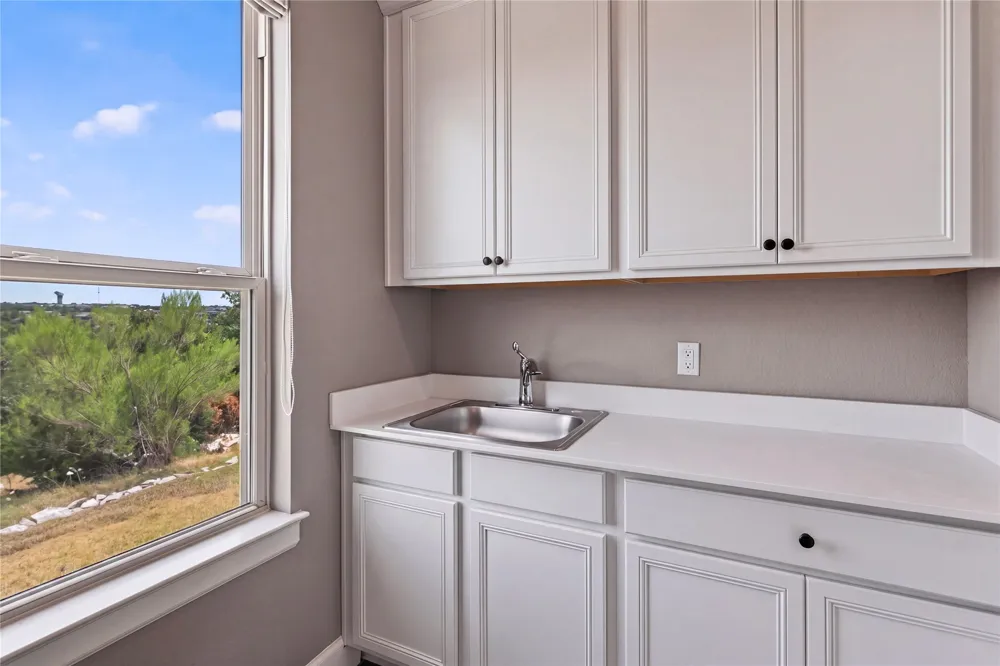 2000 Mazarro Drive Leander, TX 78641