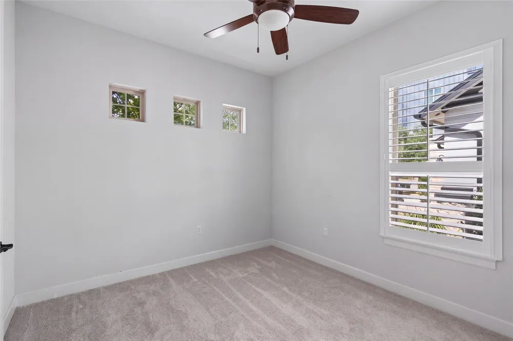 2000 Mazarro Drive Leander, TX 78641