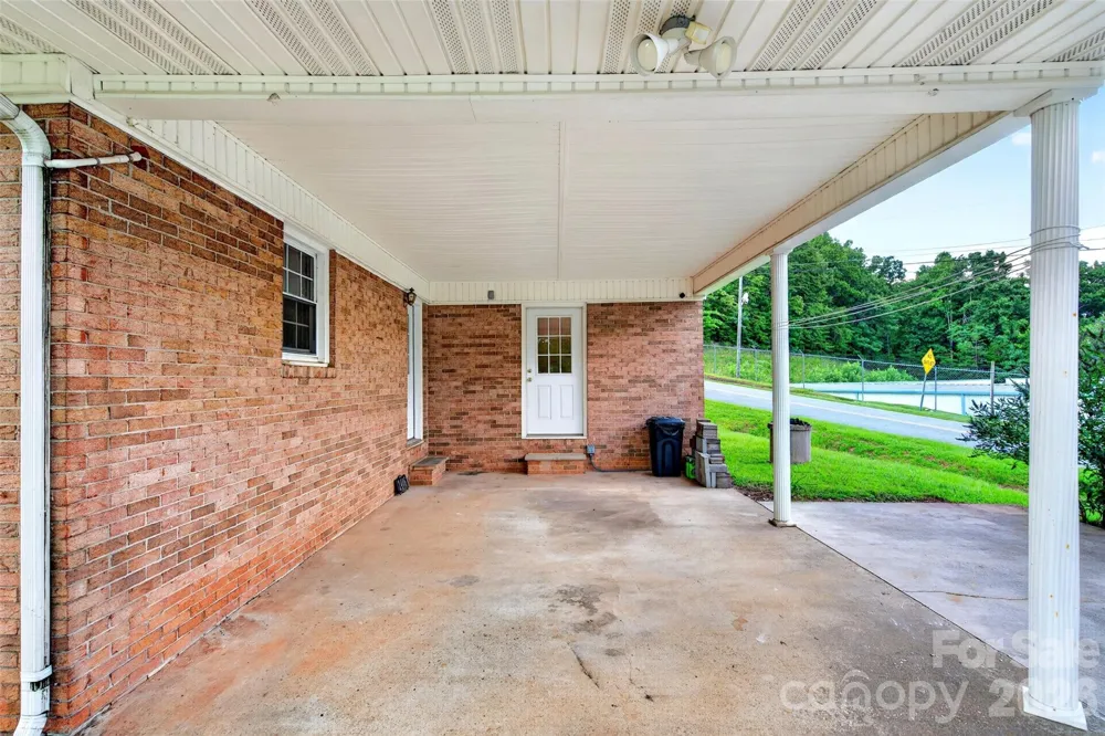 2406 Nix Creek Road Marion, NC 28752