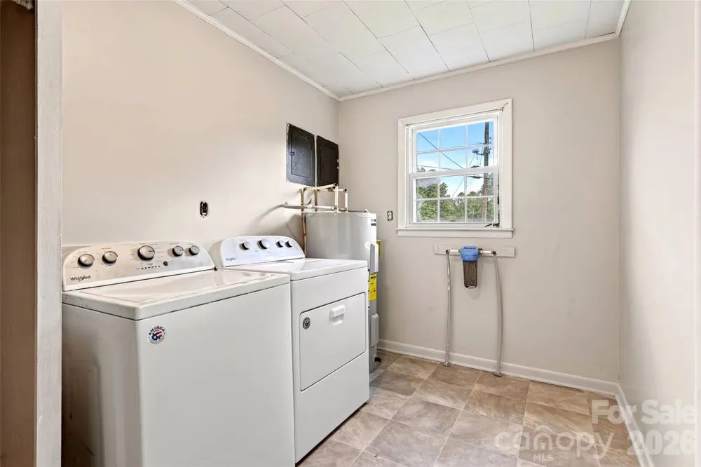 2406 Nix Creek Road Marion, NC 28752