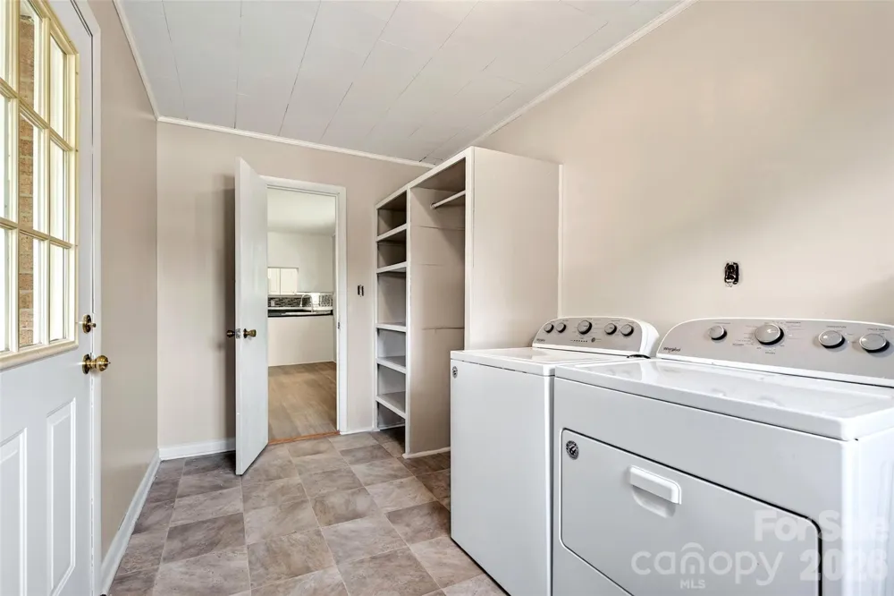2406 Nix Creek Road Marion, NC 28752