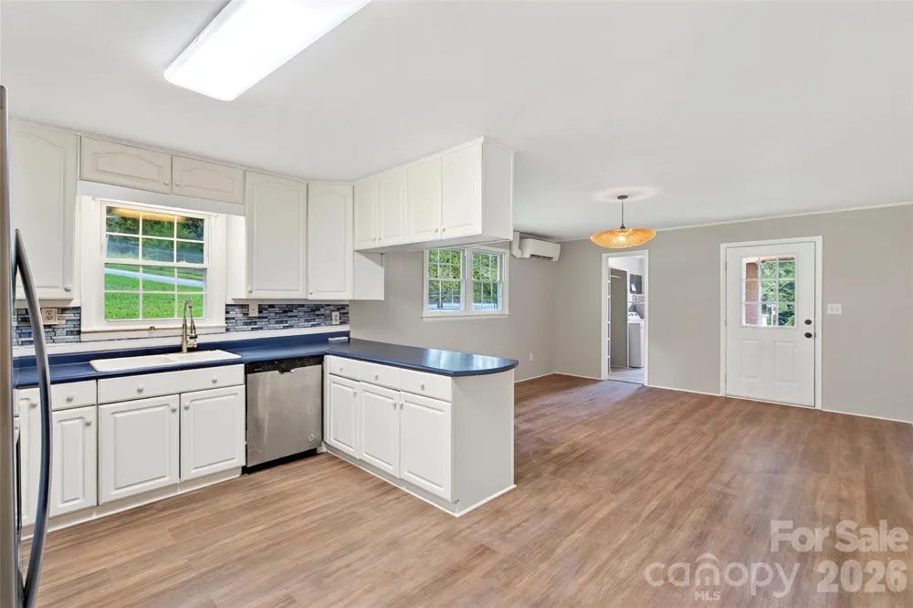 2406 Nix Creek Road Marion, NC 28752
