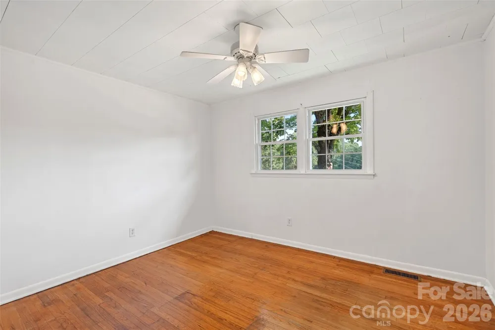 2406 Nix Creek Road Marion, NC 28752