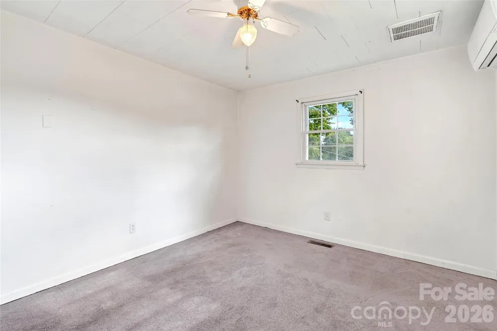 2406 Nix Creek Road Marion, NC 28752