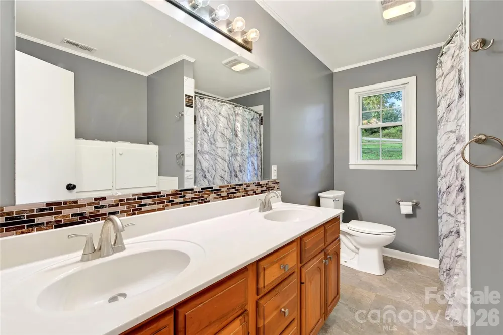 2406 Nix Creek Road Marion, NC 28752