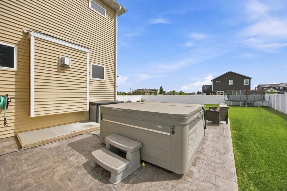 3606 Cordova Loop S Fargo, ND 58104