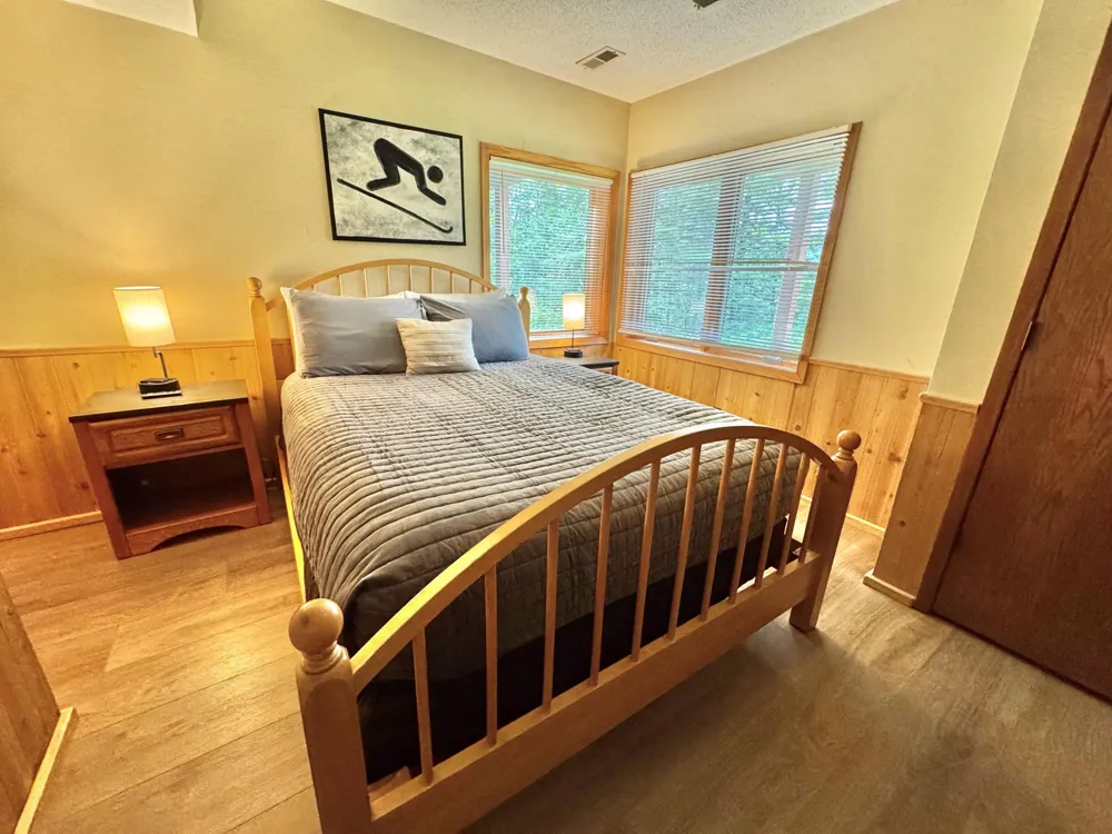 527 Moose Mountain Drive Lutsen, MN 55615