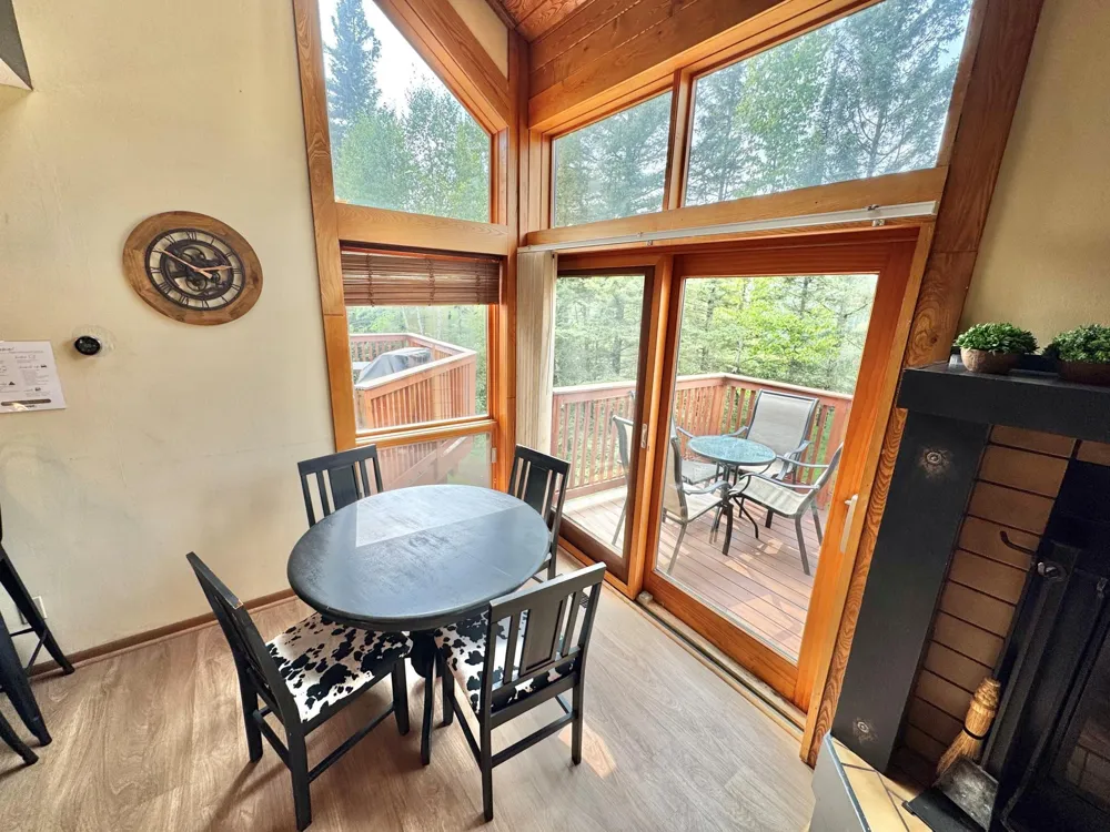 527 Moose Mountain Drive Lutsen, MN 55615