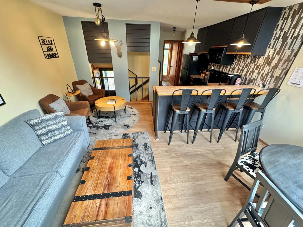527 Moose Mountain Drive Lutsen, MN 55615