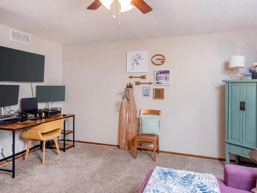 1883 County Road E E White Bear Lake, MN 55110